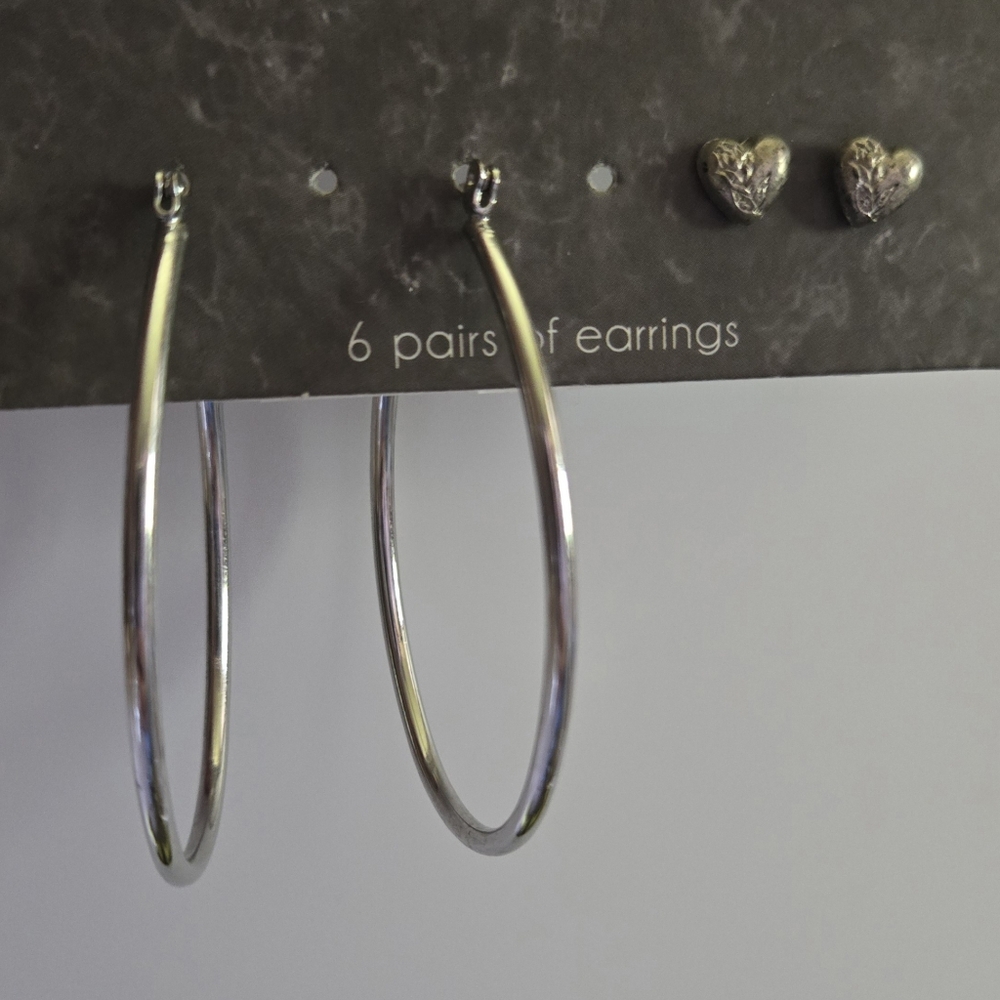 2 Sets of Silver Color Hoop And Heart Earrings